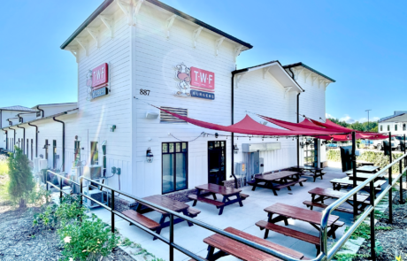 contractor-fortmill-restaurant-upfit-burgers-patio-sm