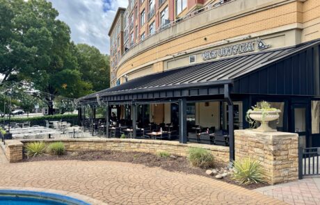 patio-dining-charlotte-restaurant-bar
